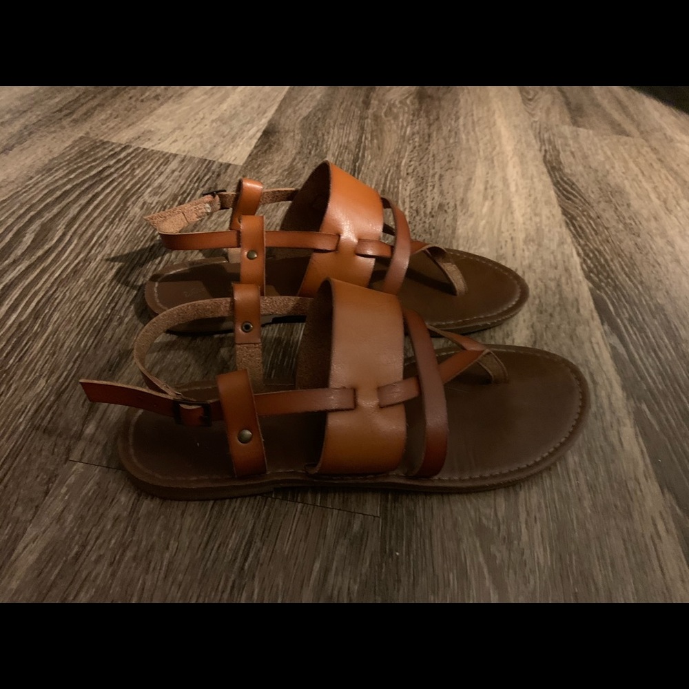 sandals - Picture 2 of 2
